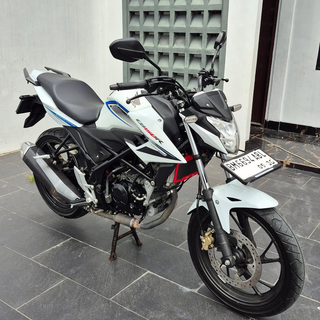 HONDA CBR150R STREETFIRE GEN 2 Sport