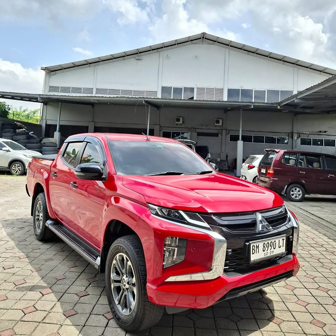 MITSUBISHI TRITON DC ULTIMATE 4X4 AT Pikap