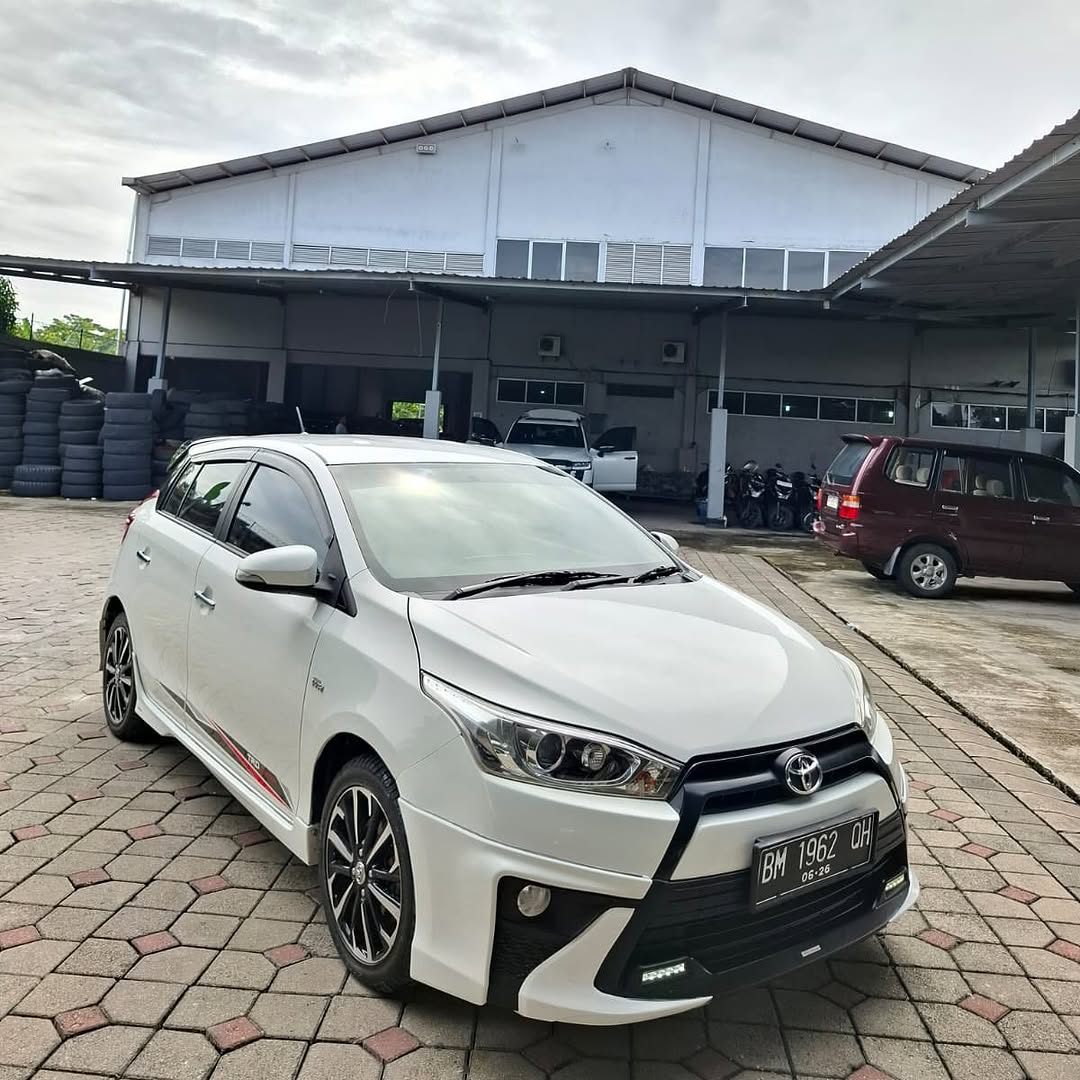 TOYOTA YARIS S TRD MT 