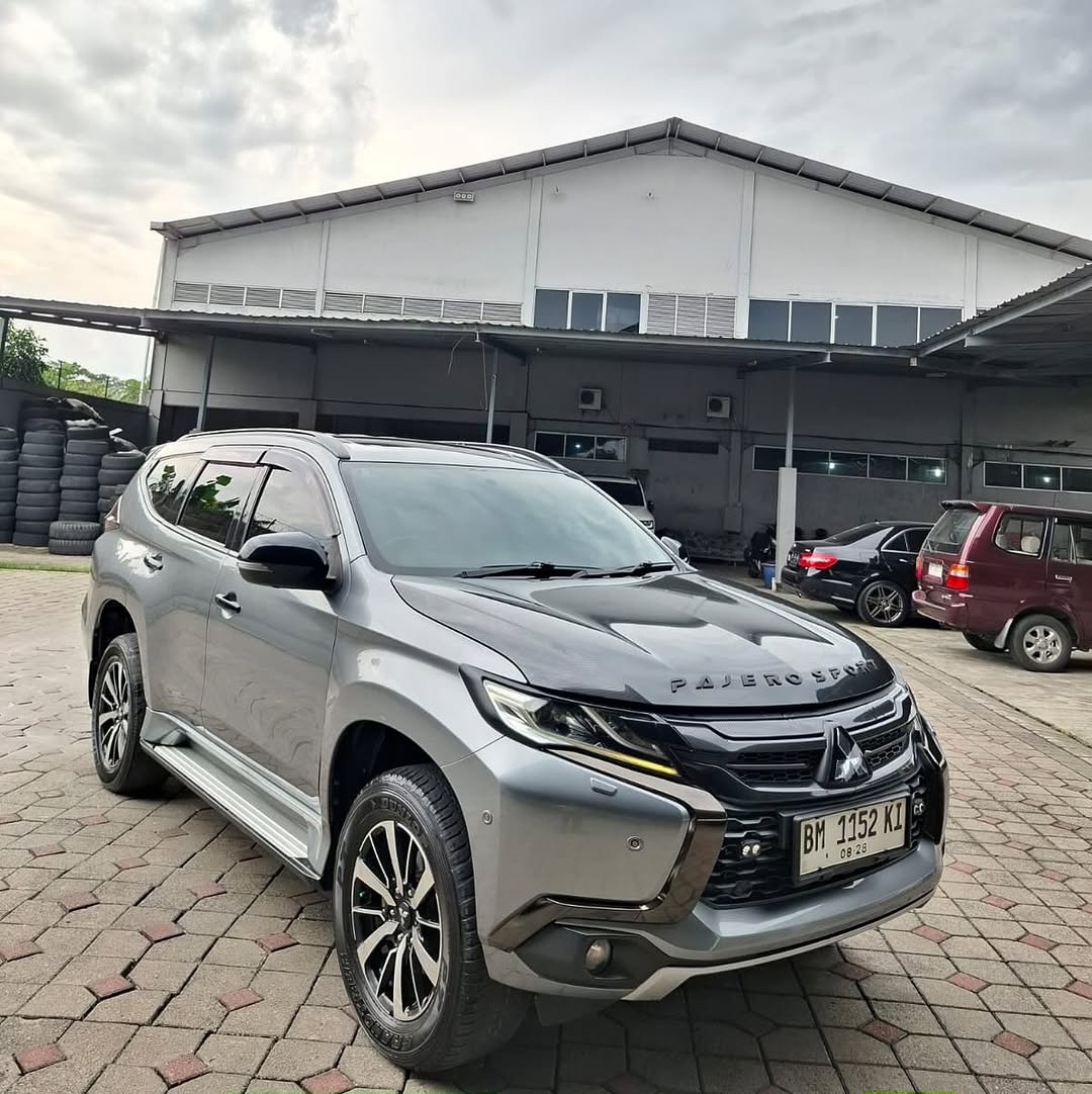 MITSUBISHI PAJERO DAKAR 4X4 AT  