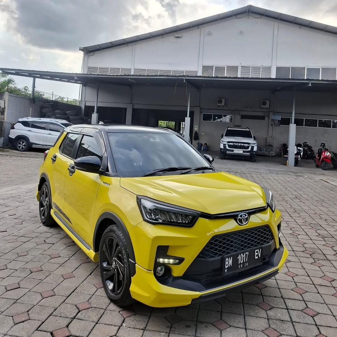 TOYOTA RAIZE 1.0T GR TSS AT 