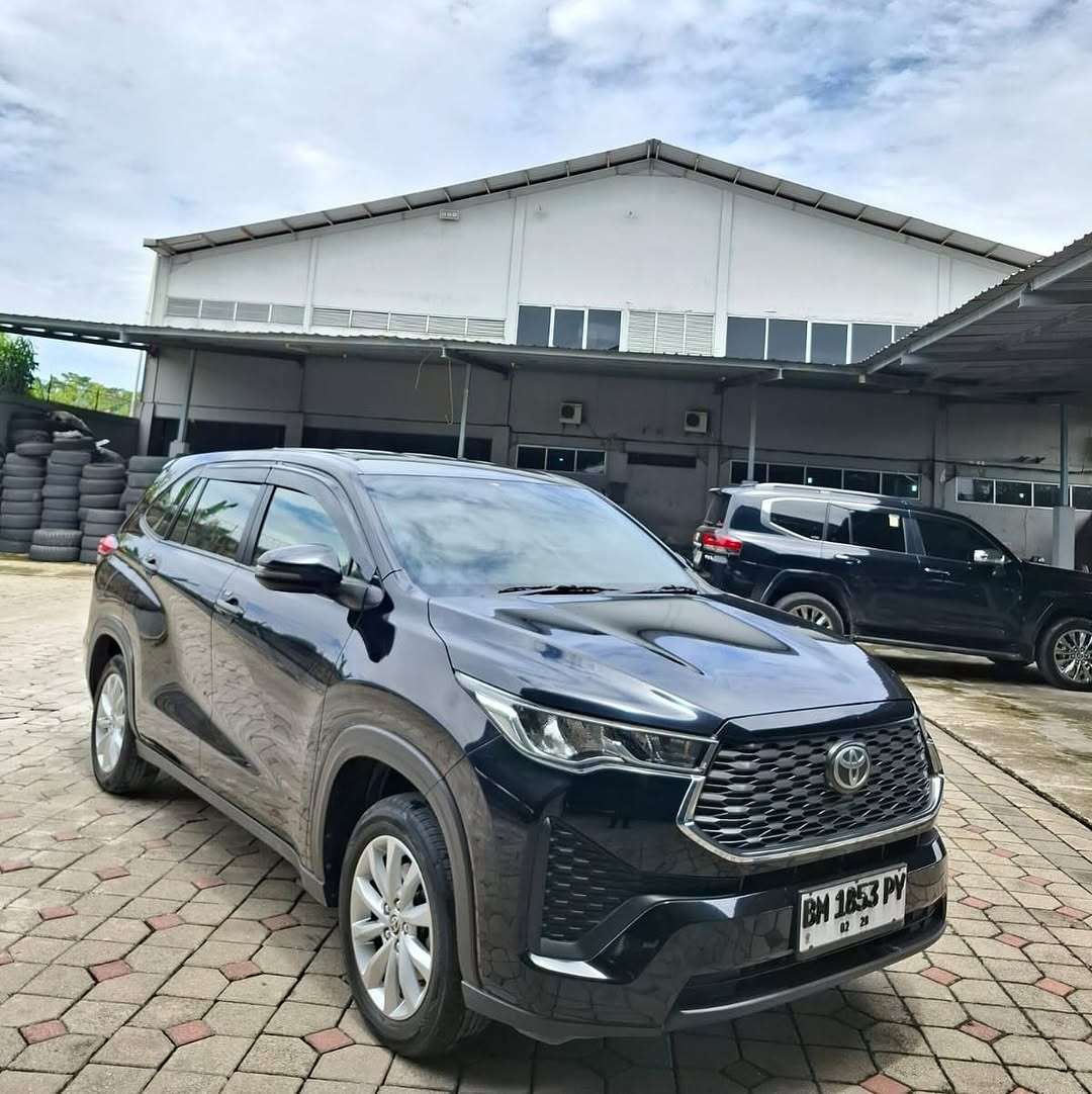 TOYOTA ZENIX 2.0 V AT Mpv