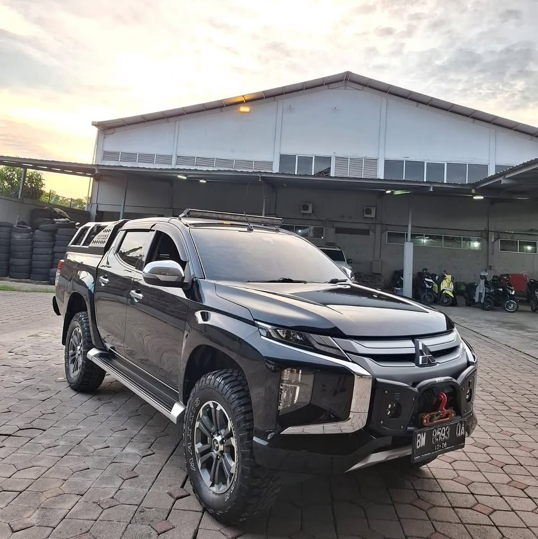 MITSUBISHI TRITON DC ULTIMATE 4X4 AT 