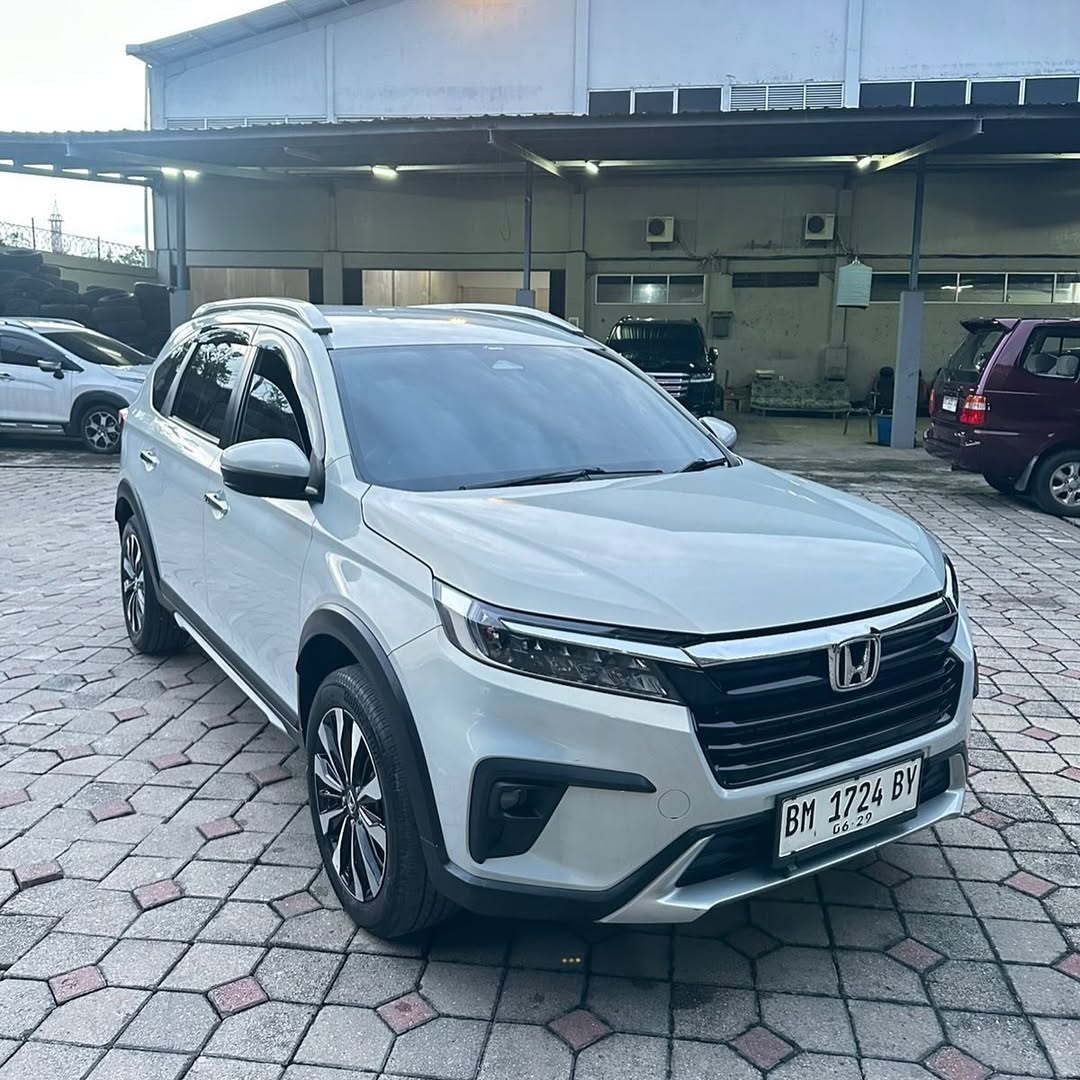 HONDA BRV 1.5 PRESTIGE HS AT 