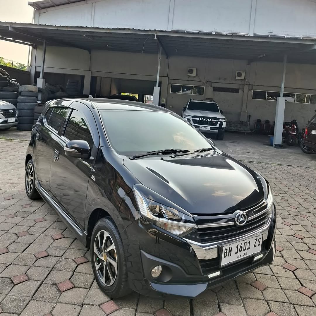 DAIHATSU AYLA 1.2 R MT 
