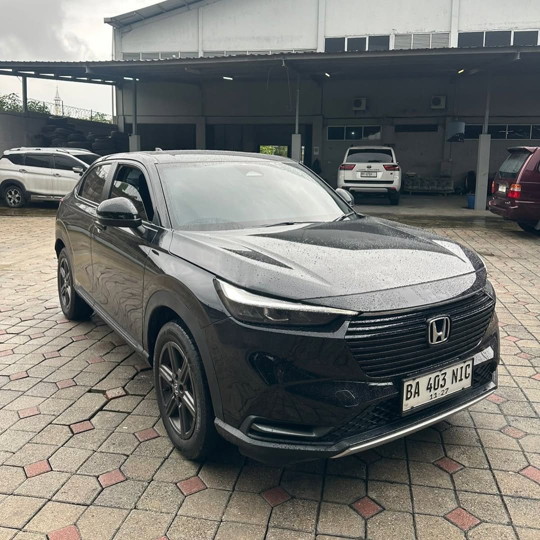 HONDA HRV 1.5 E CVT AT 